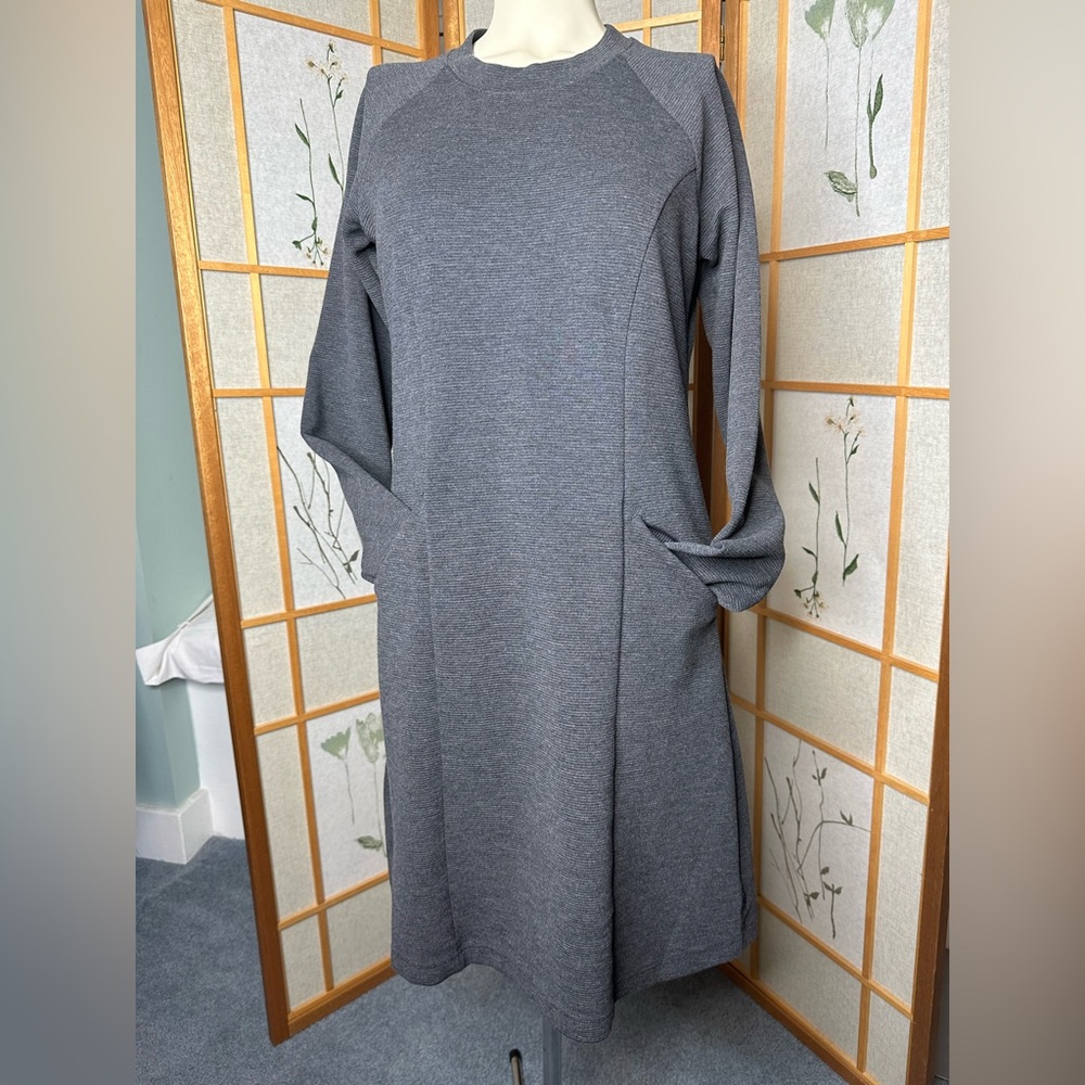 NWT Columbia Gray Silverhurst  Ottoman Dress Size S Classic Casual like new gray
